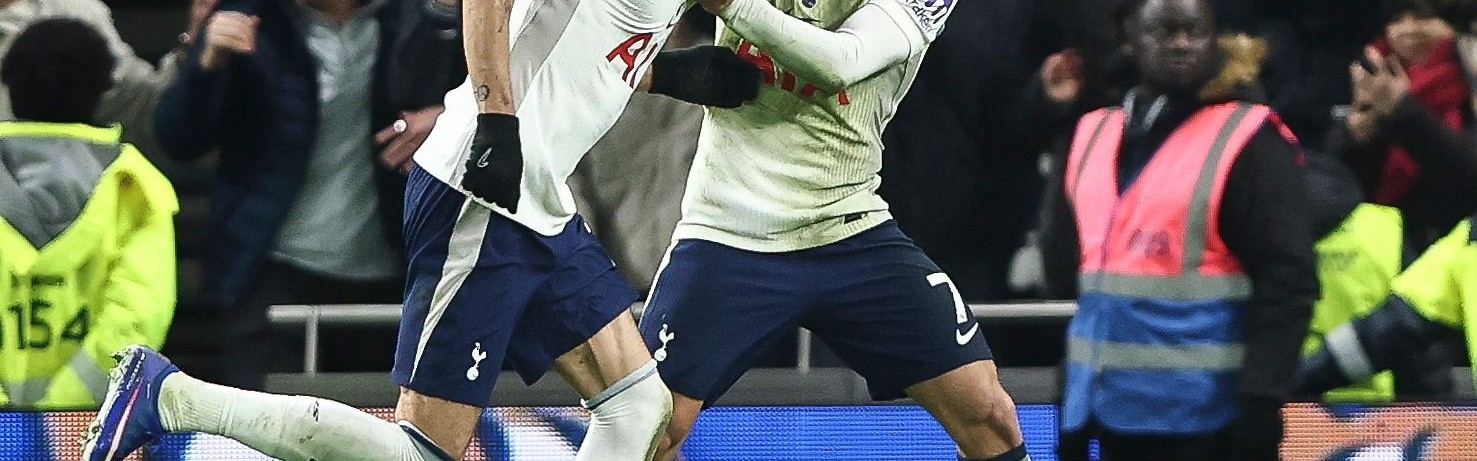 九游体育下载-索兰克10次对阵曼联共进5球，后者是其进球数并列第二多的对手